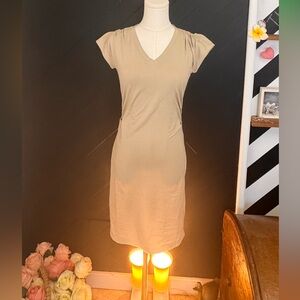 Athleta Women’s Tan Effortless V-Neck Ruched Short Sleeve Dress